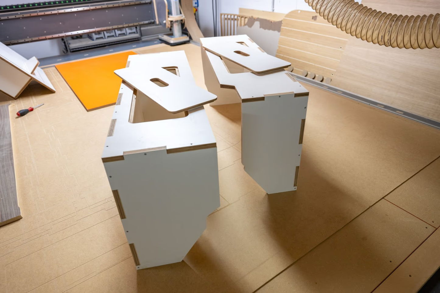 Radkastenverkleidung / Stauraum Holz Multiplex VW T5 / T6 LR/KR