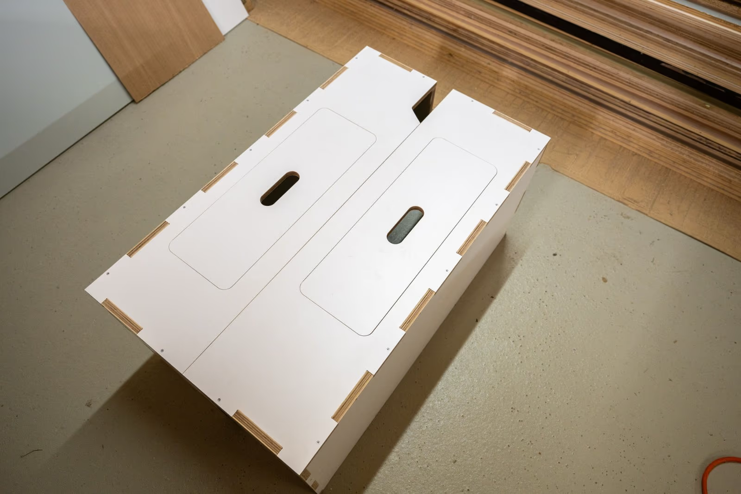 Radkastenverkleidung / Stauraum Holz Multiplex VW T5 / T6 LR/KR